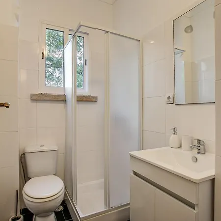 Hip And Spacious Tm Flat In Areeiro Apartmán Lisboa